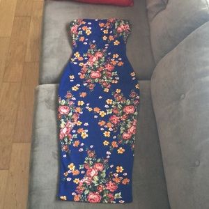 Blue flowery below the knee dress
